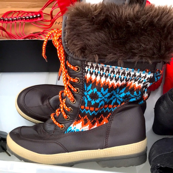 Winter boots or Mountain Boots - Picture 1 of 4